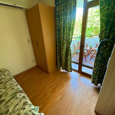 райский сад-garden Of Eden Apartment