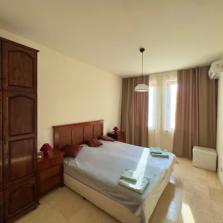 Apartment райский сад-garden Of Eden